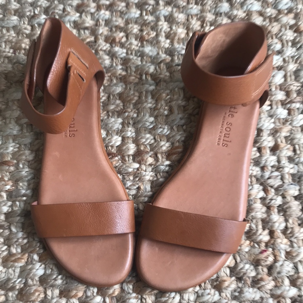 New: Gentle Soles Cognac Break Even Leather Sandal